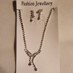 Elegant 18 Inch Silver Toned Rhinestone Necklace and Earring Set